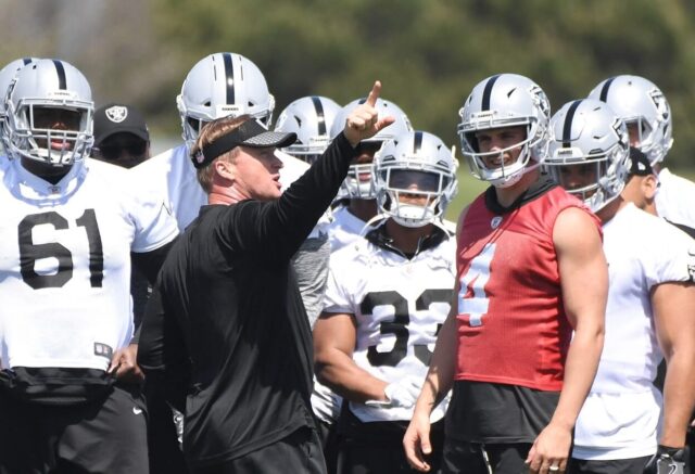 Jon Gruden, Derek Carr, Raiders