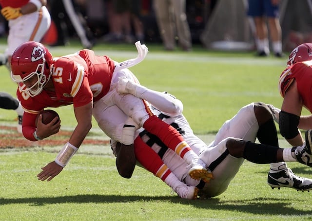 Maxx Crosby, Patrick Mahomes