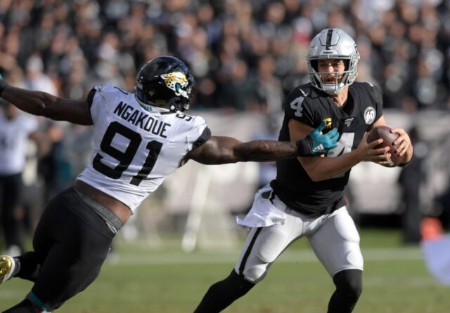 Yannick Ngakoue, Derek Carr, Raiders