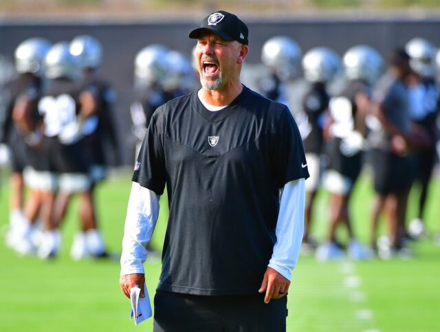 Gus Bradley, Raiders