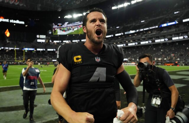 Derek Carr, Raiders