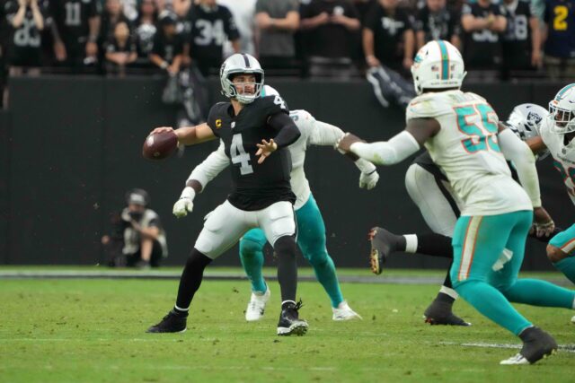 Derek Carr, Raiders, Dolphins