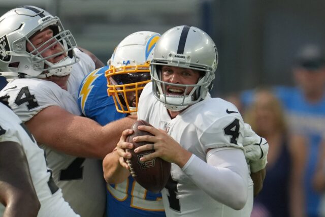 Derek Carr, Raiders, Chargers