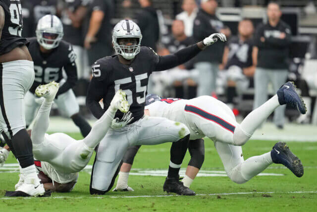 Chandler Jones, Raiders