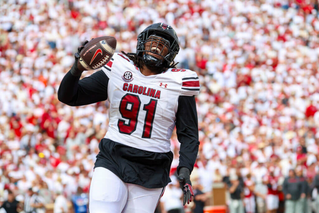 Tonka Hemingway, Raiders